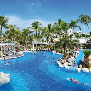 clubhotel-riu-jalisco.hotelspuertovallarta.org/